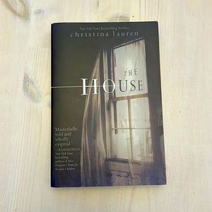Book 🍁 The House by Christina Lauren